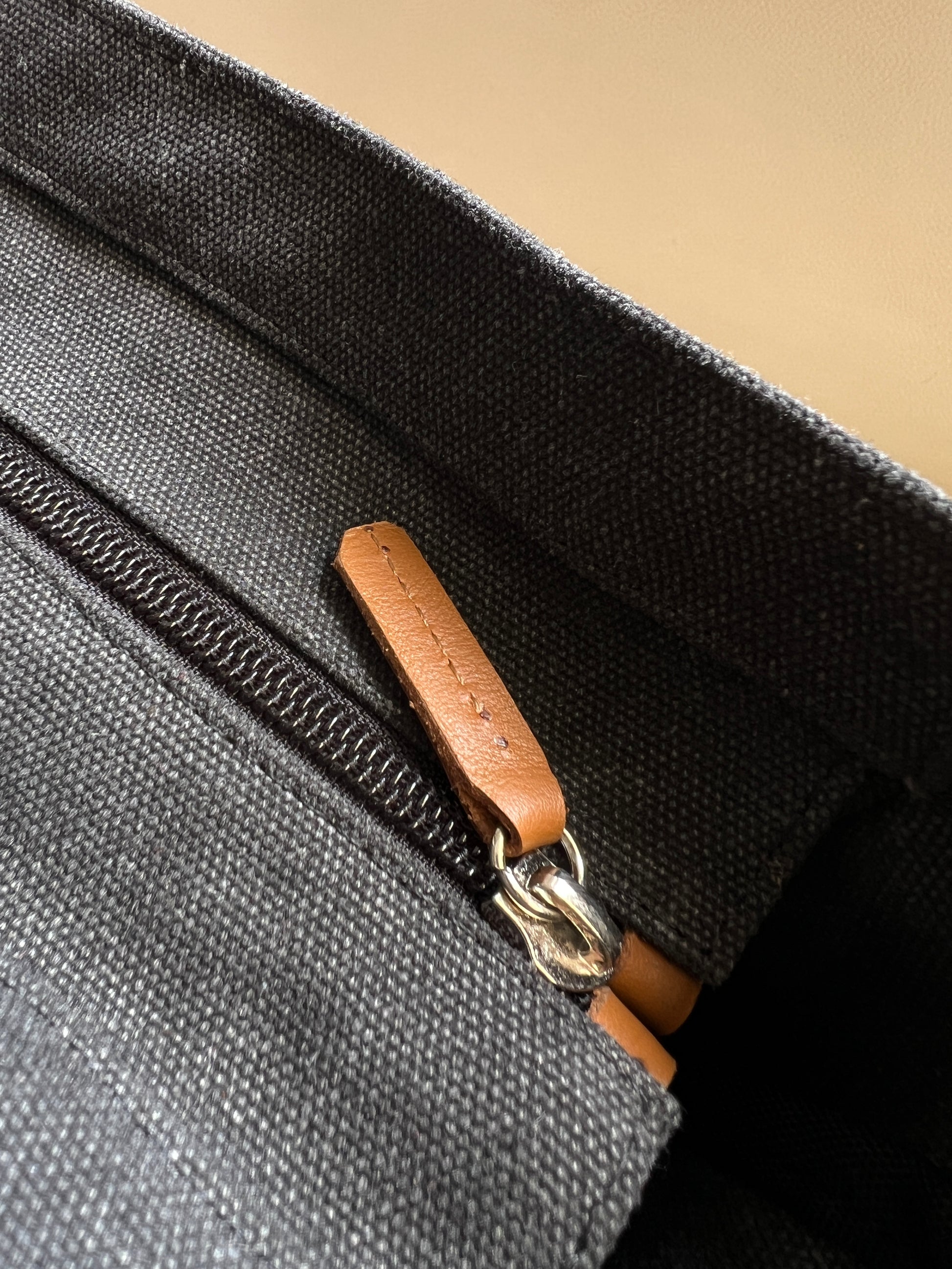 Tote Vak Bolsillo con solapa