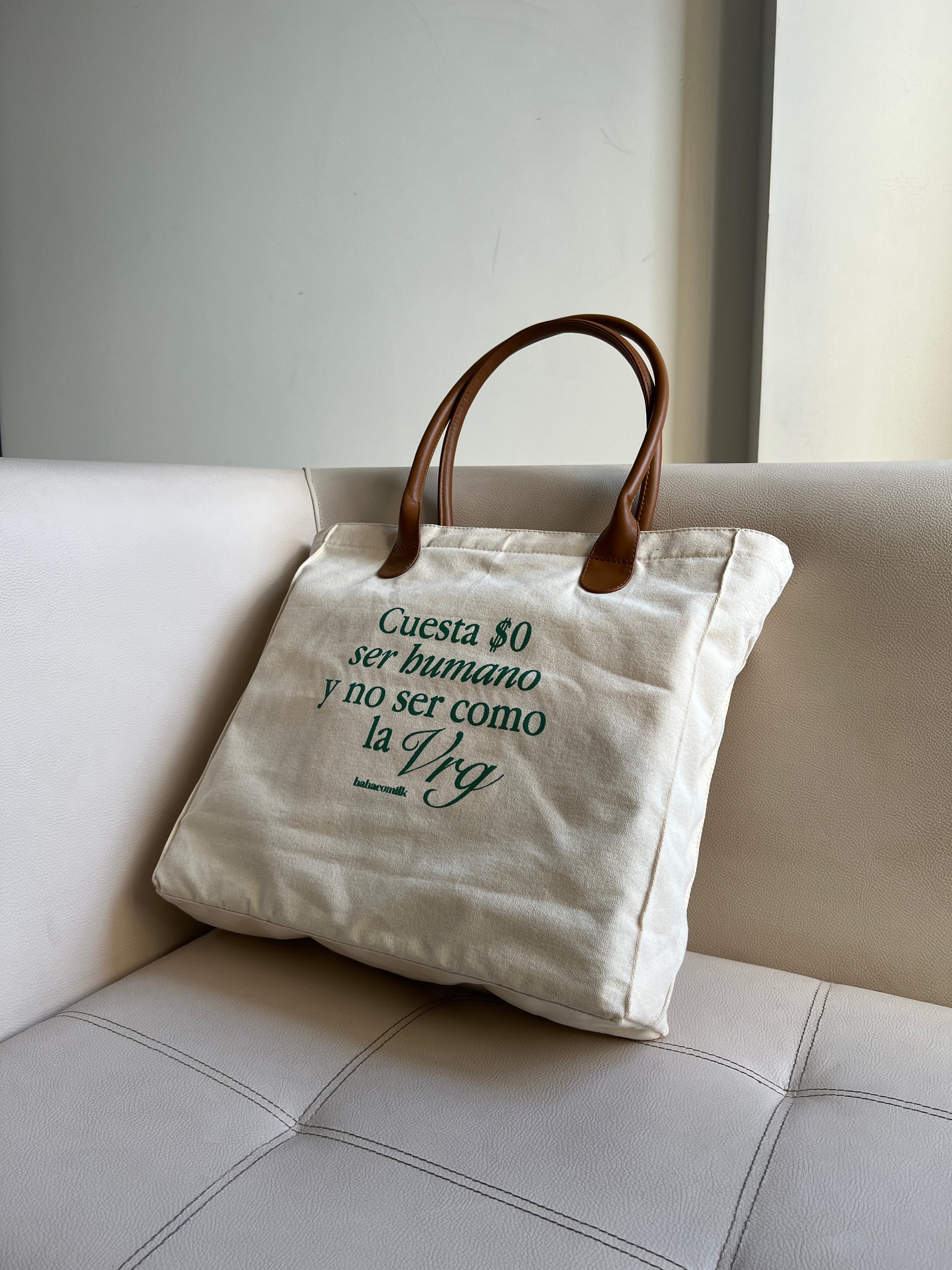 Tote Vak Cuesta $0 ser humano y no sé cómo la Vrg