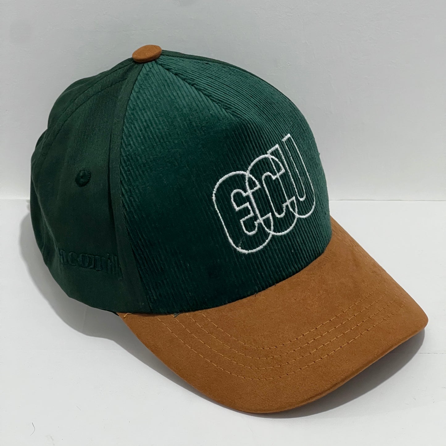 Gorra ECU (bordado lineal)