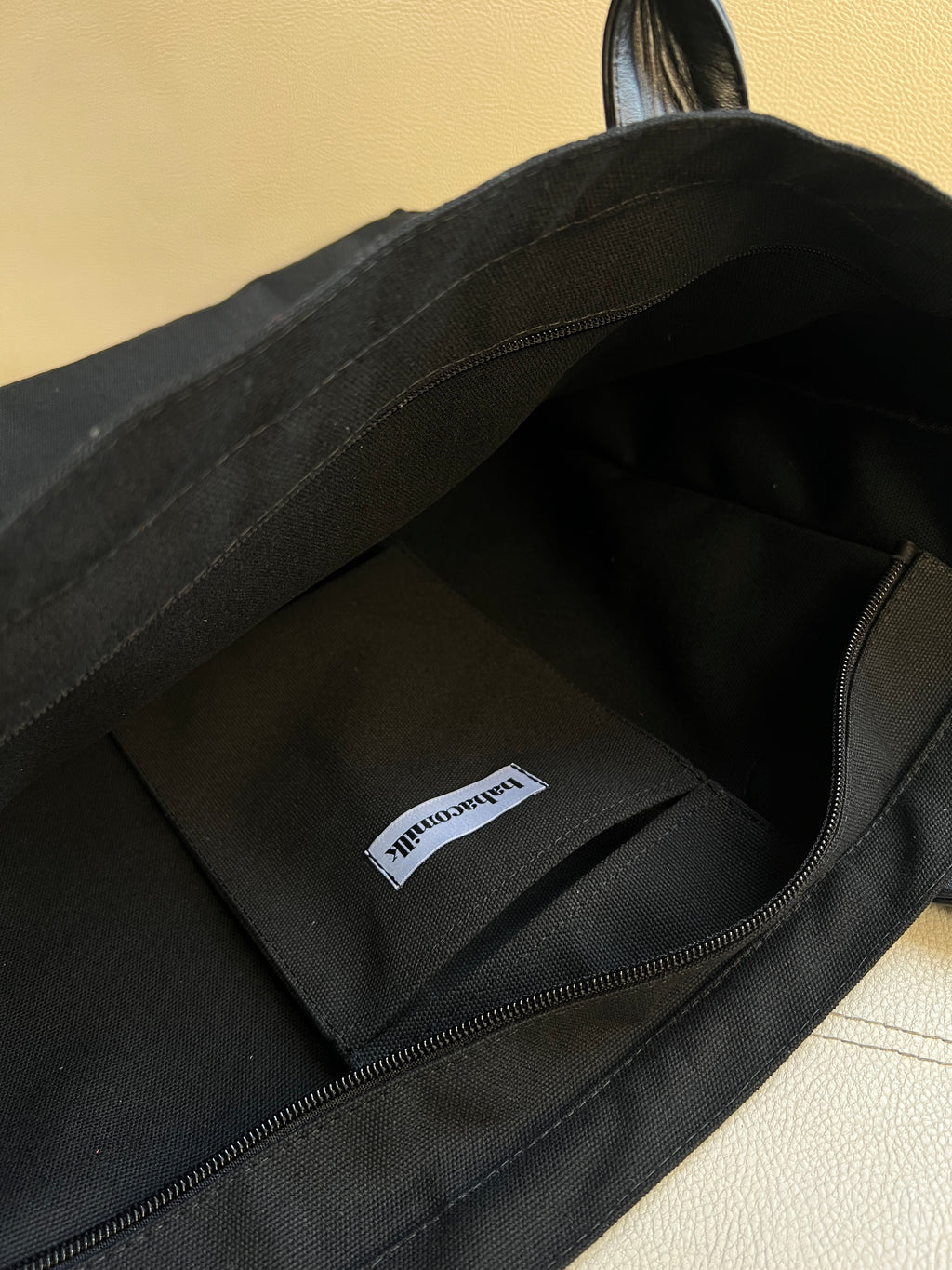 Tote Vak Cuesta $0 ser humano y no sé cómo la Vrg