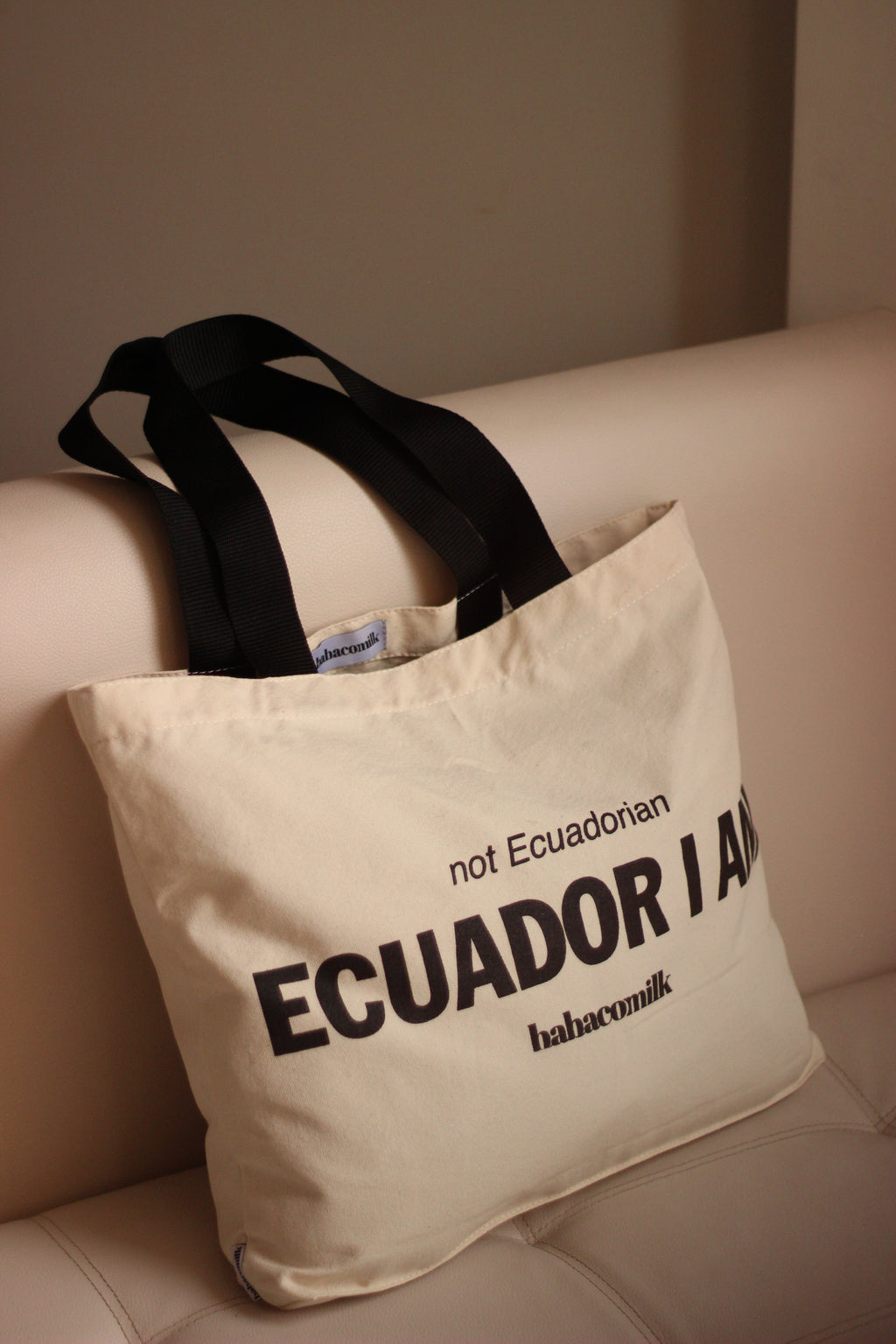 Tote Vak "Not Ecuadorian, Ecuador I am" (tiras normales)