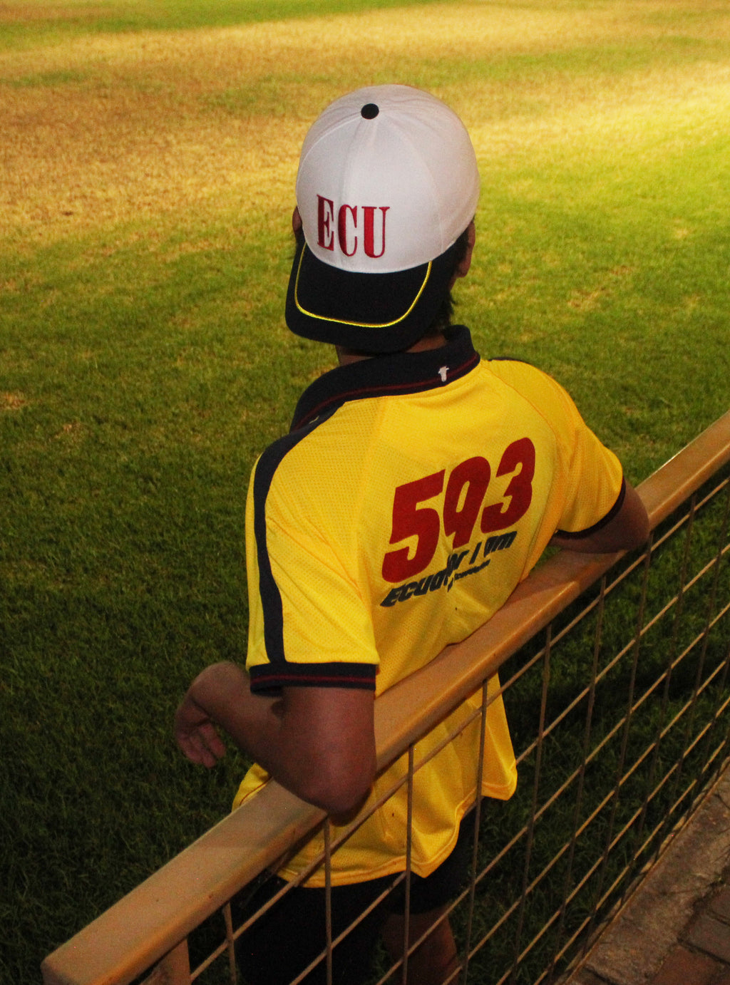 Camiseta ECU 593 corte masculino
